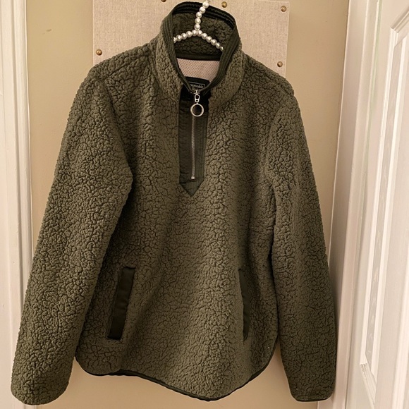 Abercrombie & Fitch Tops - Abercrombie & Fitch Sherpa Half-Zip Silky-Trim Sweatshirt Green Small